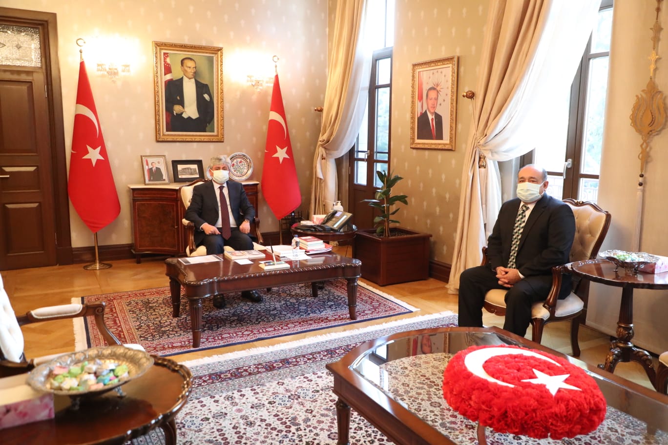 Ο αναπληρωτής γενικός γραμματέας της HBB Bülent Ok επισκέφθηκε τον κυβερνήτη Doğan