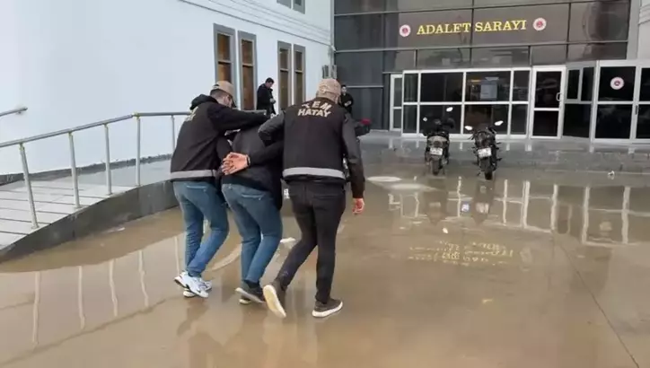 Aranan 2 FETO/PDY üyesi yakalandı