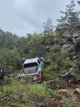 orman aracı kaza yaptı 2 yaralı