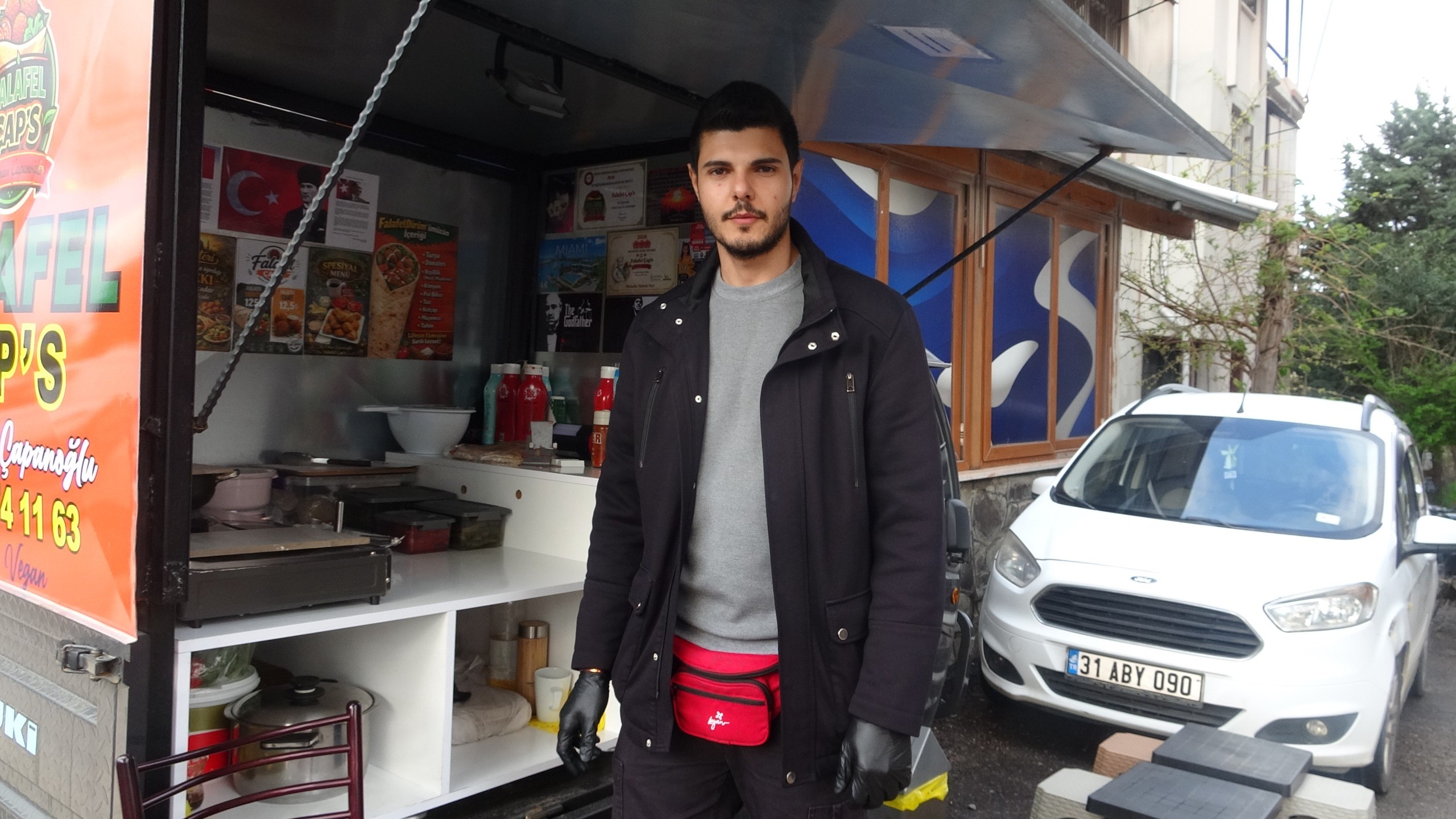 Seyyar tezgahta  ekmek parası