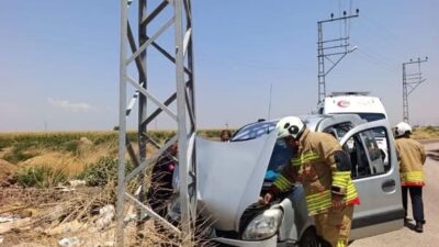 REYHANLI’DA TRAFİK KAZASI: 3 YARALI