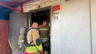 ANTAKYA’DA KONTEYNER KENTTE ÇIKAN YANGIN KONTROL ALTINA ALINDI