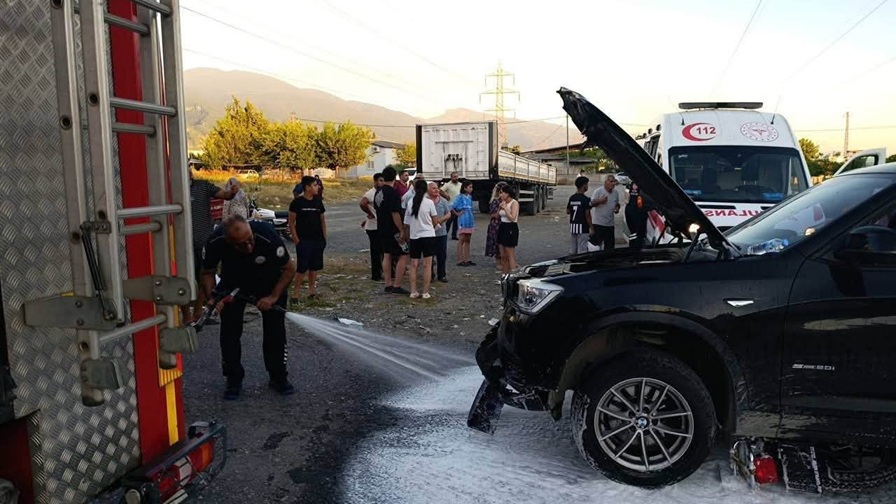 Dörtyol’da Cip ile Motosiklet Çarpıştı