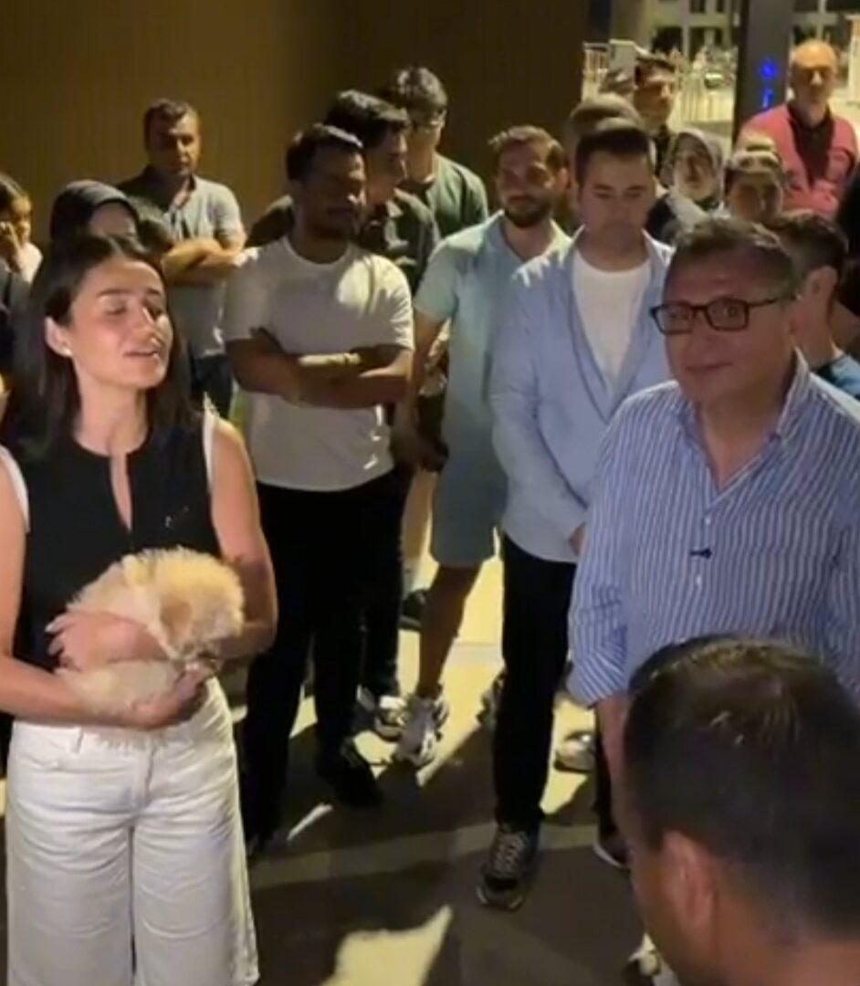 Gençlere Sürpriz Konser