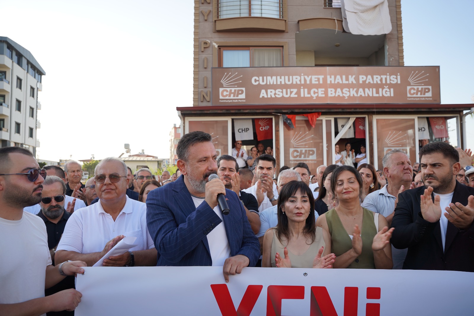 Arsuz’da Parti Değişikliği Kararı