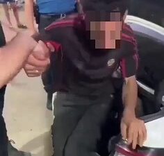 TIKA BASA GÖÇMEN DOLDURULAN OTOMOBİLİN BAGAJINDAN 4 GÖÇMEN ÇIKTI