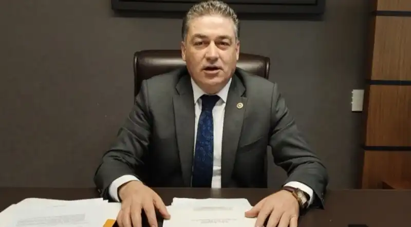 “Mahkemeler babanızın çiftliği değil”
