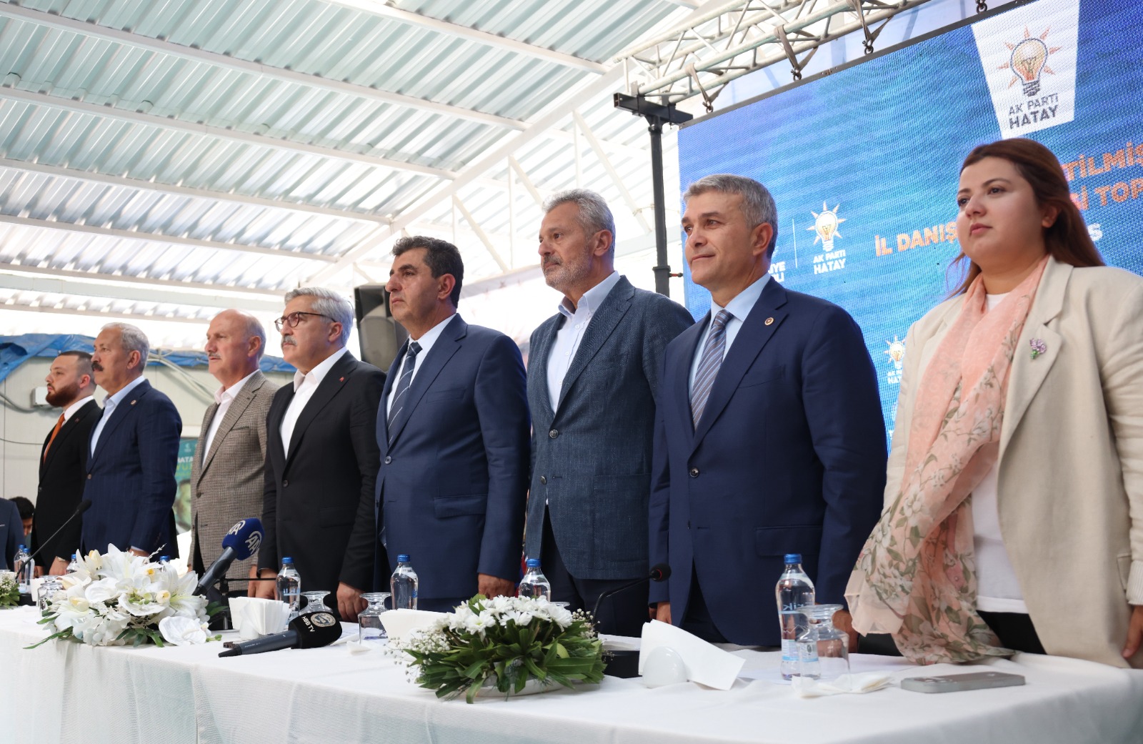 Akparti il danışma toplantısı yapıldı