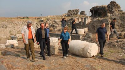 ERZİN’DE ISSOS EPİPHANEİA ANTİK KENTİ’NDEKİ KAZI ÇALIŞMALARI SÜRÜYOR