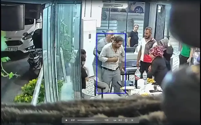 Heimlich manevrasıyla kurtarıldı