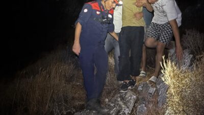 KAYANIN ÜZERİNDE GÜNDÜZ UYUYUP, GECE UYANARAK MAHSUR KALAN ŞAHSI AFAD KURTARDI