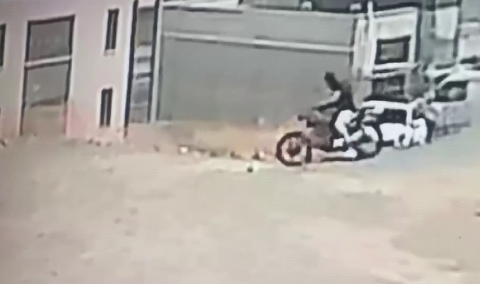 Maskeli hırsız jandarmadan  kaçamadı