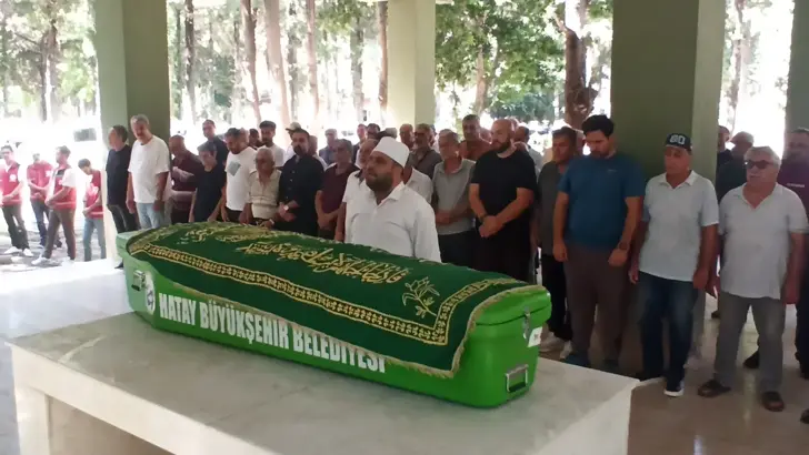 Kaptan Yaşar Kayhan,toprağa verildi.