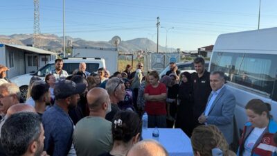 ANTAKYA’DA KONTEYNERDE YAŞAYAN DEPREMZEDE VATANDAŞLARA  TAHLİYE SÜRECİ ANLATILDI