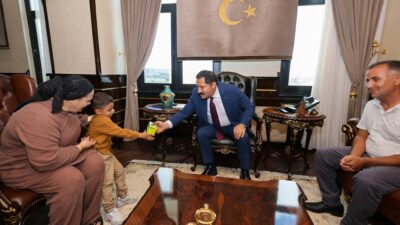 DEPREMDE 20 GÜNLÜKKEN ENKAZDAN KURTARILAN KEREM BEBEK HAYATA TUTUNDU