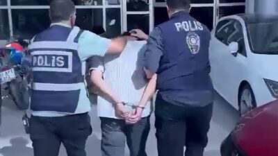 ALKOLÜN ETKİSİNDEYKEN 4 KİŞİYİ PALAYLA YARALAYARAK ORTALIĞI KAN GÖLÜNE ÇEVİREN ŞAHIS TUTUKLANDI