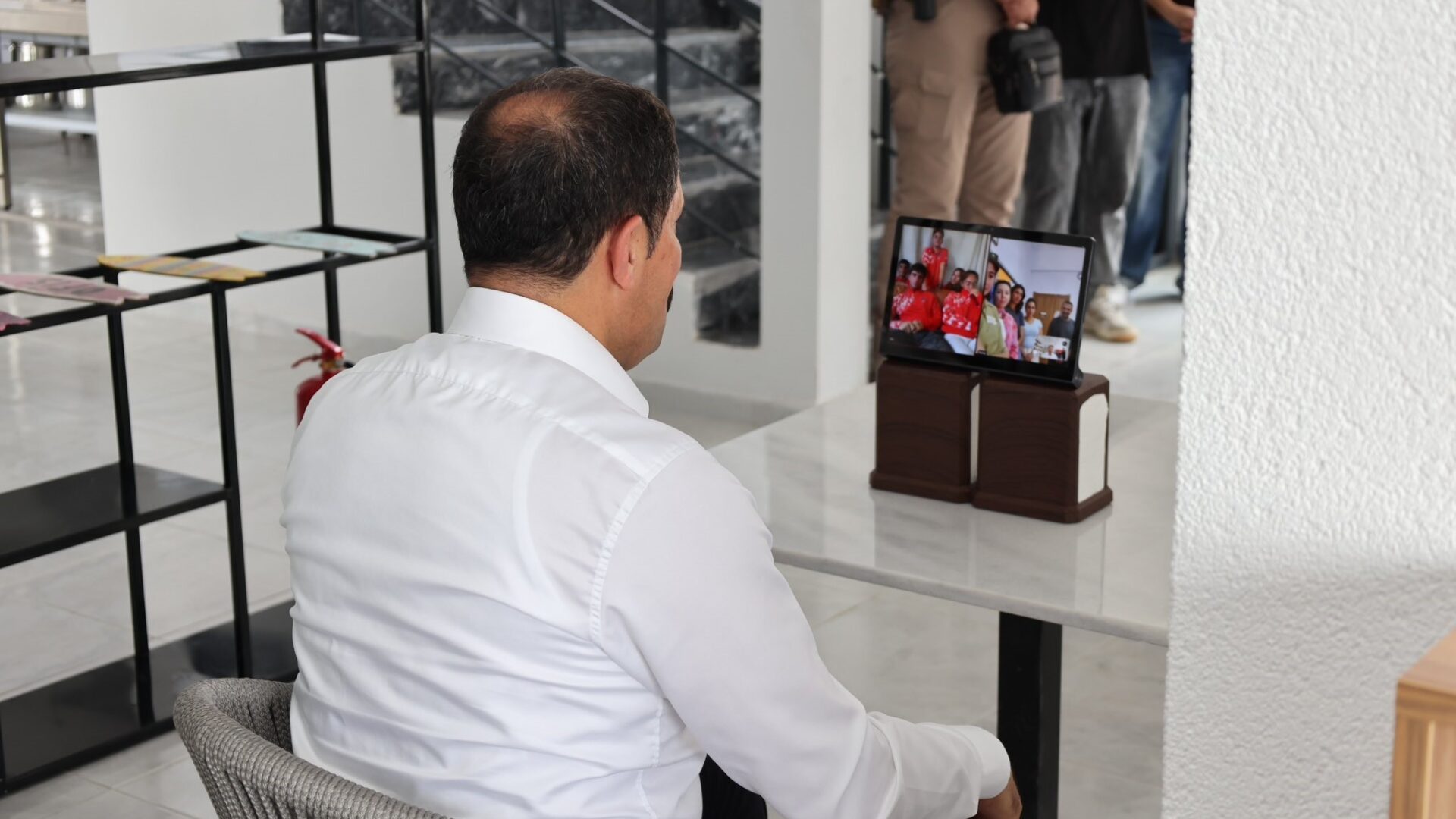 Samandağlı milli sörfçülere  başarı diledi.