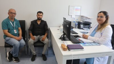 BAĞIRSAK AMELİYATIYLA SAĞLIĞINA KAVUŞAN BİN 300 GRAMLIK SURİYELİ PREMATÜRE BEBEĞİN BABASINDAN TÜRKİYE’YE ÖVGÜ DOLU SÖZLER