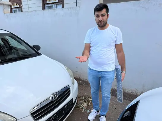 Otomobiline yorgun mermi isabet etti