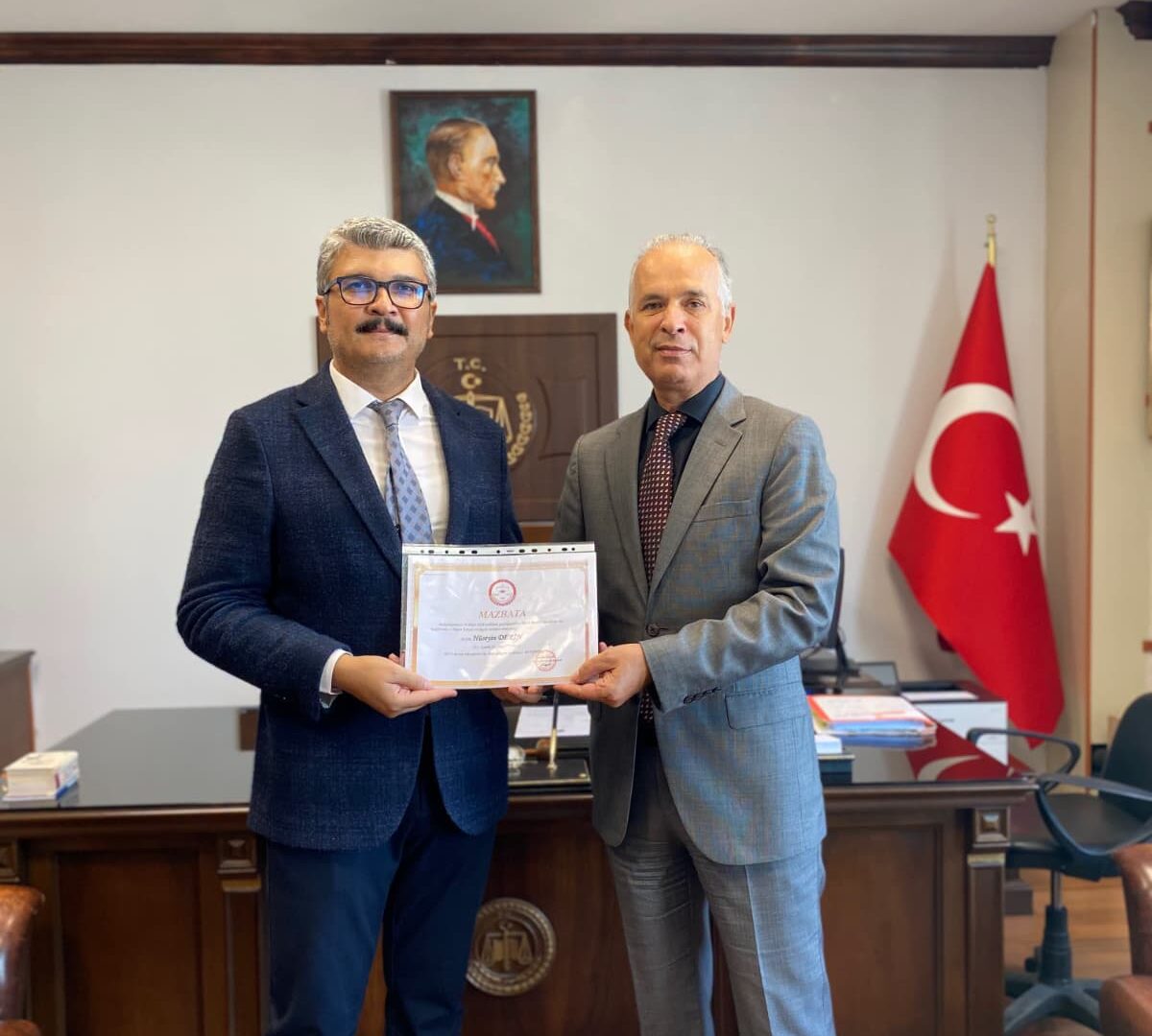 YENİ Parti yönetimi mazbatasını aldı