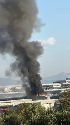 Mobilya fabrikasında yangın çıktı