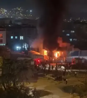 Yatakhane konteynerde çıkan yangın söndürüldü