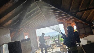 ANTAKYA’DA MÜSTAKİL EVİN ÇATISINDA YANGIN ÇIKTI