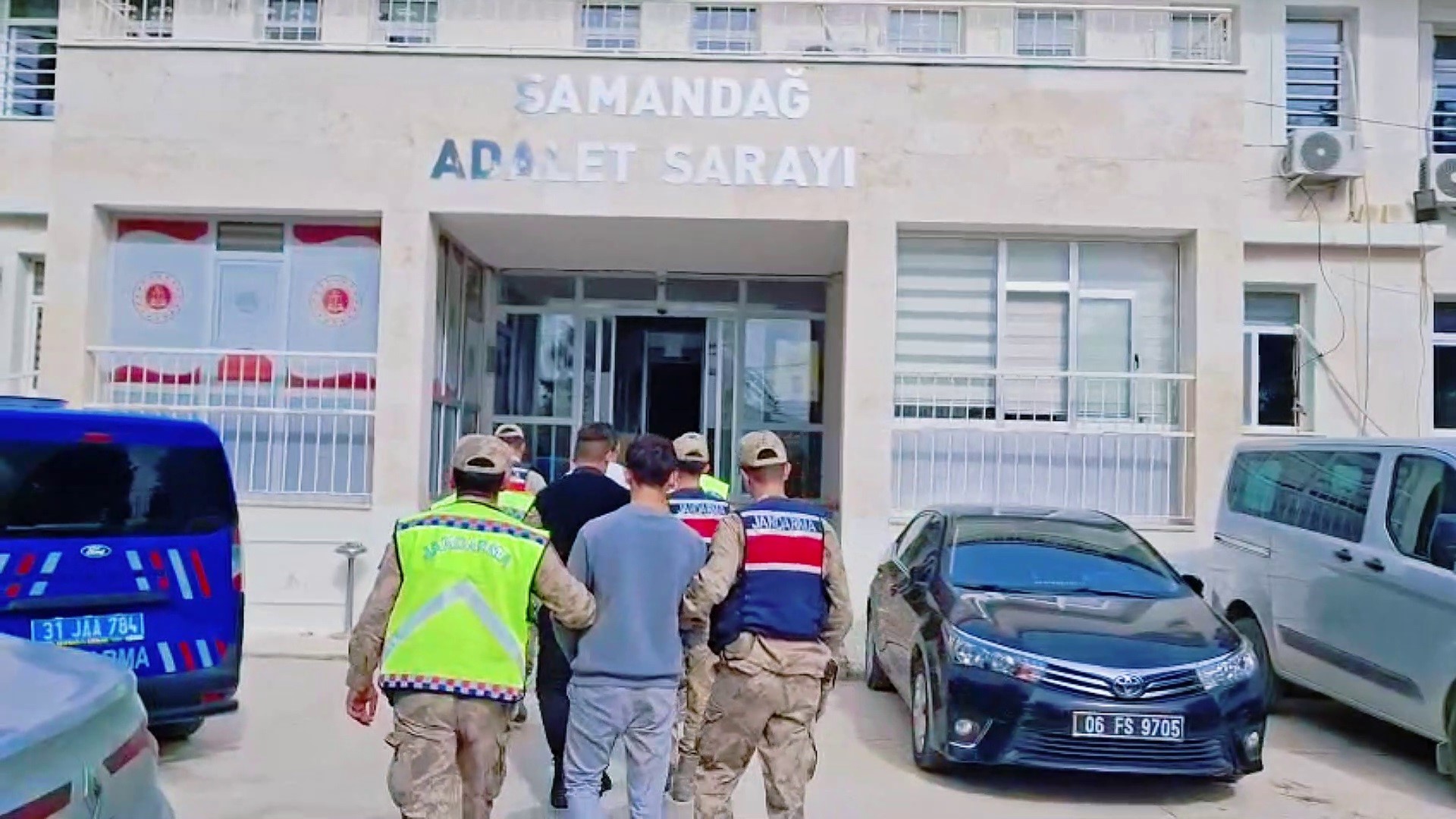Klima ünitesini çalan hırsızlık şebekesi çökertildi