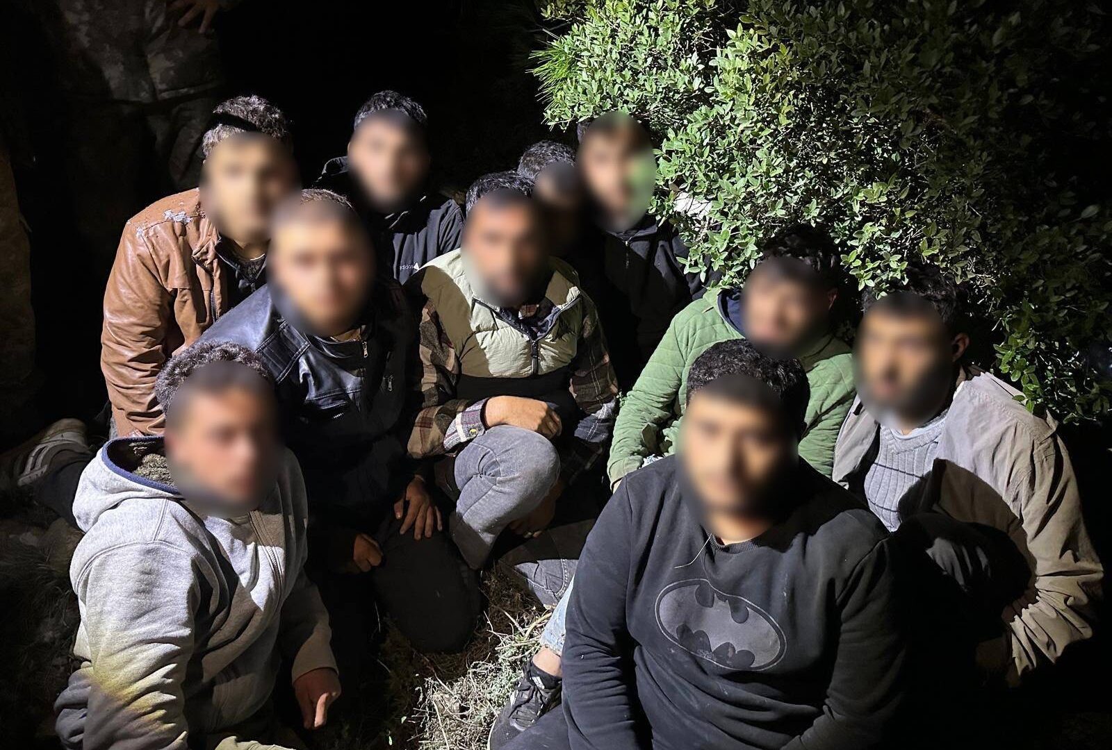 Jandarma ve MİT’ten ortak  göçmen operasyonu