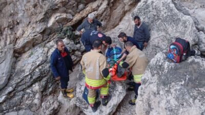 BALIK TUTMAYA GİDERKEN KAYALIKLARDAN DÜŞEN ŞAHIS YARALANDI