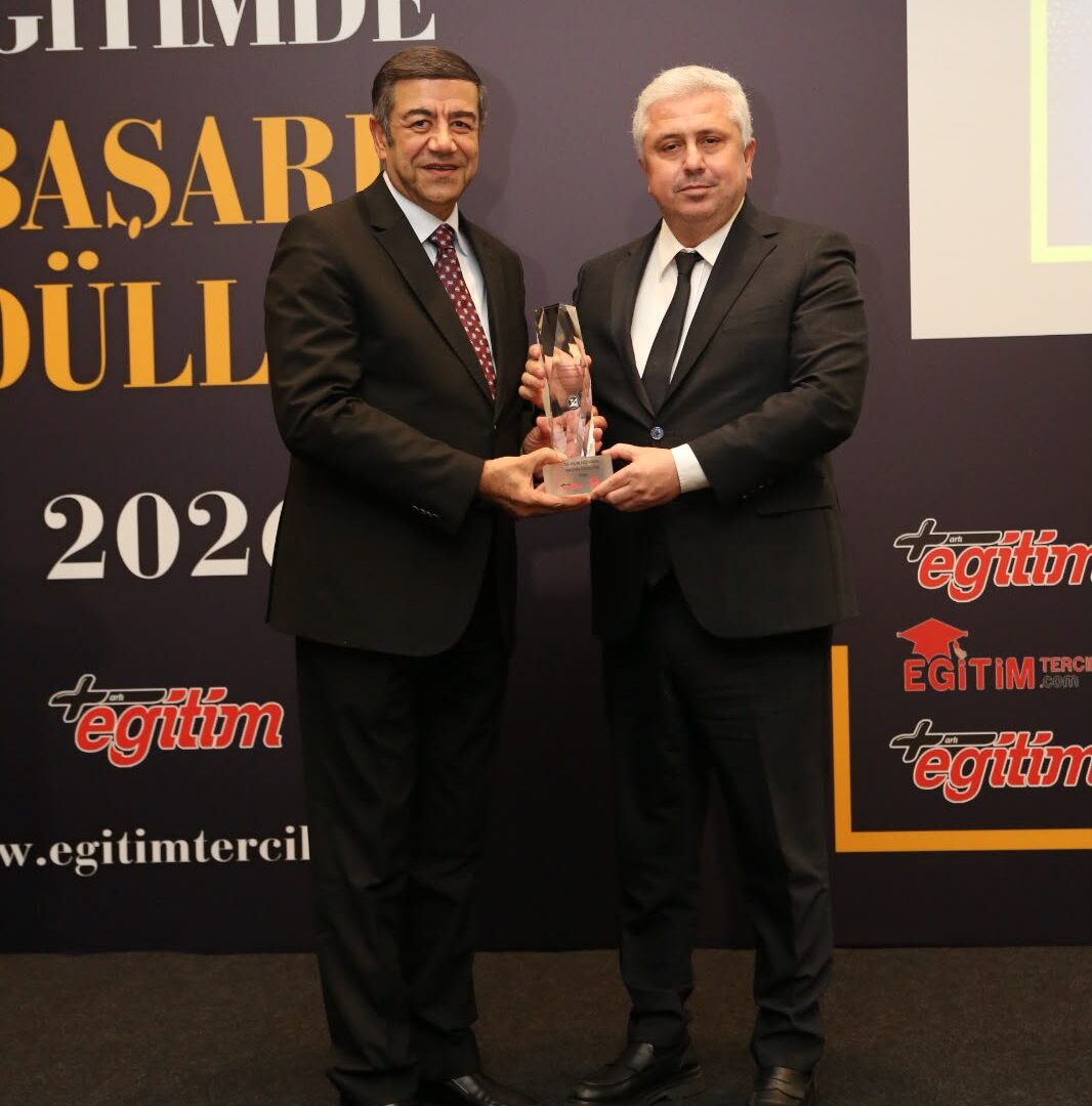 Yılın Eğitimde Vizyon ve Liderlik Ödülü