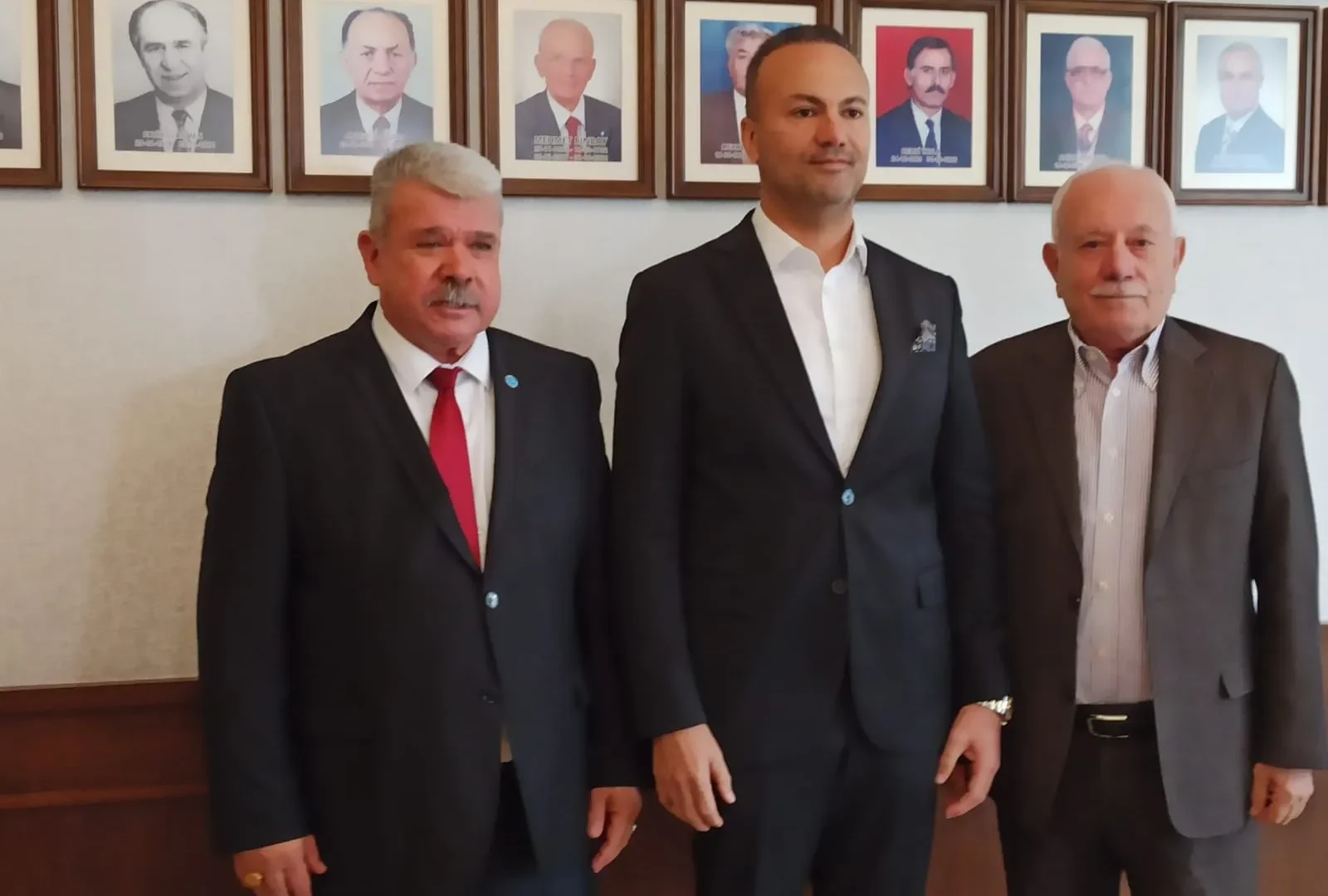 İTSO ‘da meclis Başkanı ile Vakıf başkanı secildi