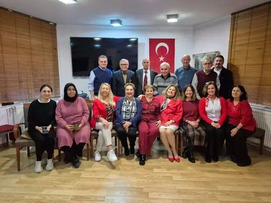 Hatay Dayanışma Derneği Atatürk’ü andı