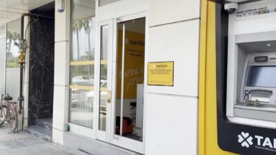 CEP TELEFONU VE LAPTOP ÇALDIKTAN SONRA BANKAYI SOYMAYI ÇALIŞAN HIRSIZ YAKALANDI