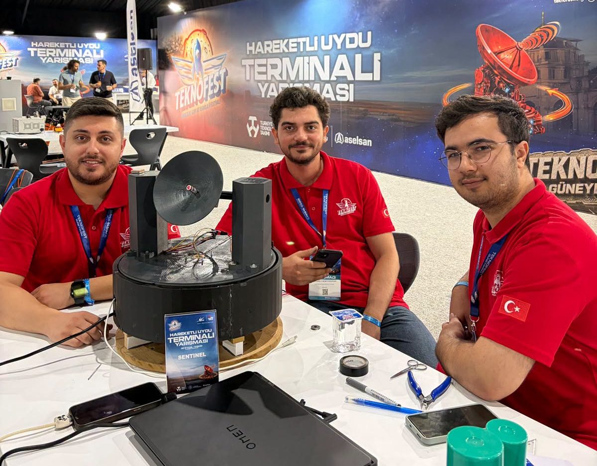 İSTE öğrencilerinden Türkiye 8.’liği