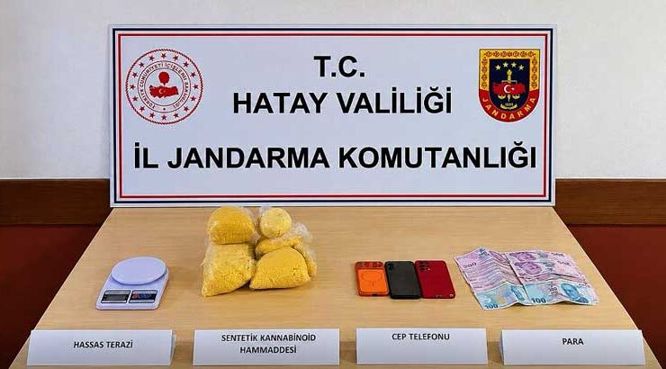 Jandarma  Zehir Tacirlerine Geçit Vermedi