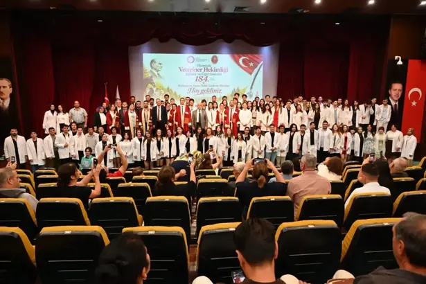 MKÜ’de veterinerlik  öğrencileri beyaz önlük giydi